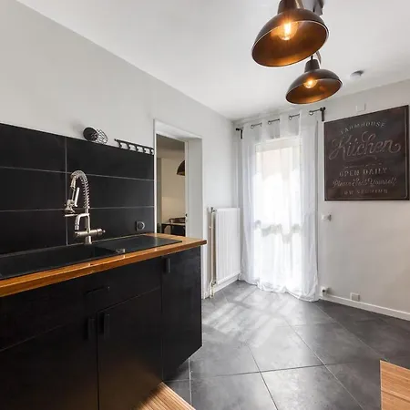 아파트 Le Garden - 4 Chambres-8 Personnes Ideal Famille,groupe-amis-jardin-barbecue-babyfoot-wifi *