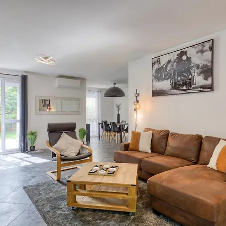 Le Garden - 4 Chambres-8 Personnes Ideal Famille,groupe-amis-jardin-barbecue-babyfoot-wifi 아파트 세르지